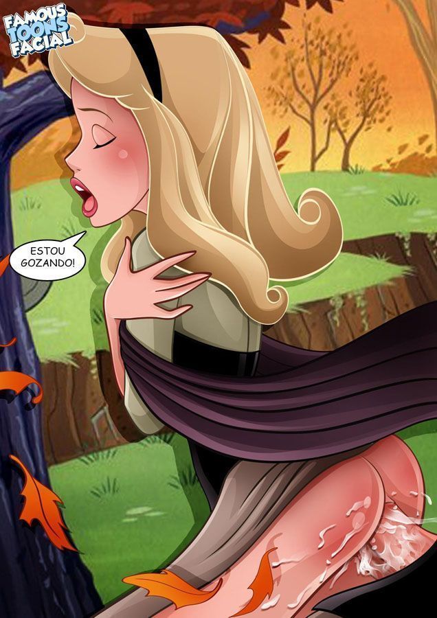 Princesa Aurora safada que adora fazer um boquete